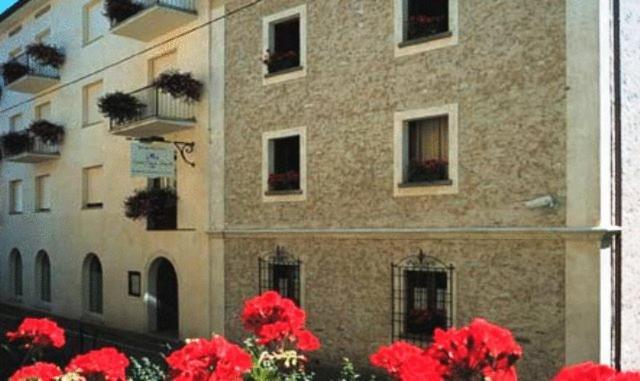 Hotel Margna 모르베뇨 외부 사진