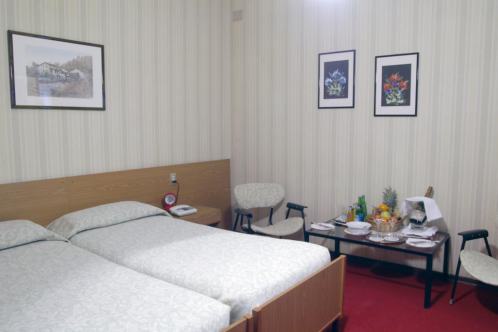 Hotel Margna 모르베뇨 외부 사진